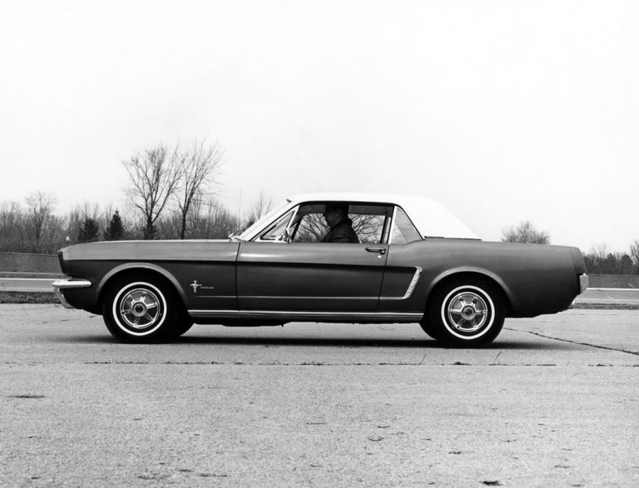  Ford Mustang Coupe 1964 года  (фото 3 из 19)